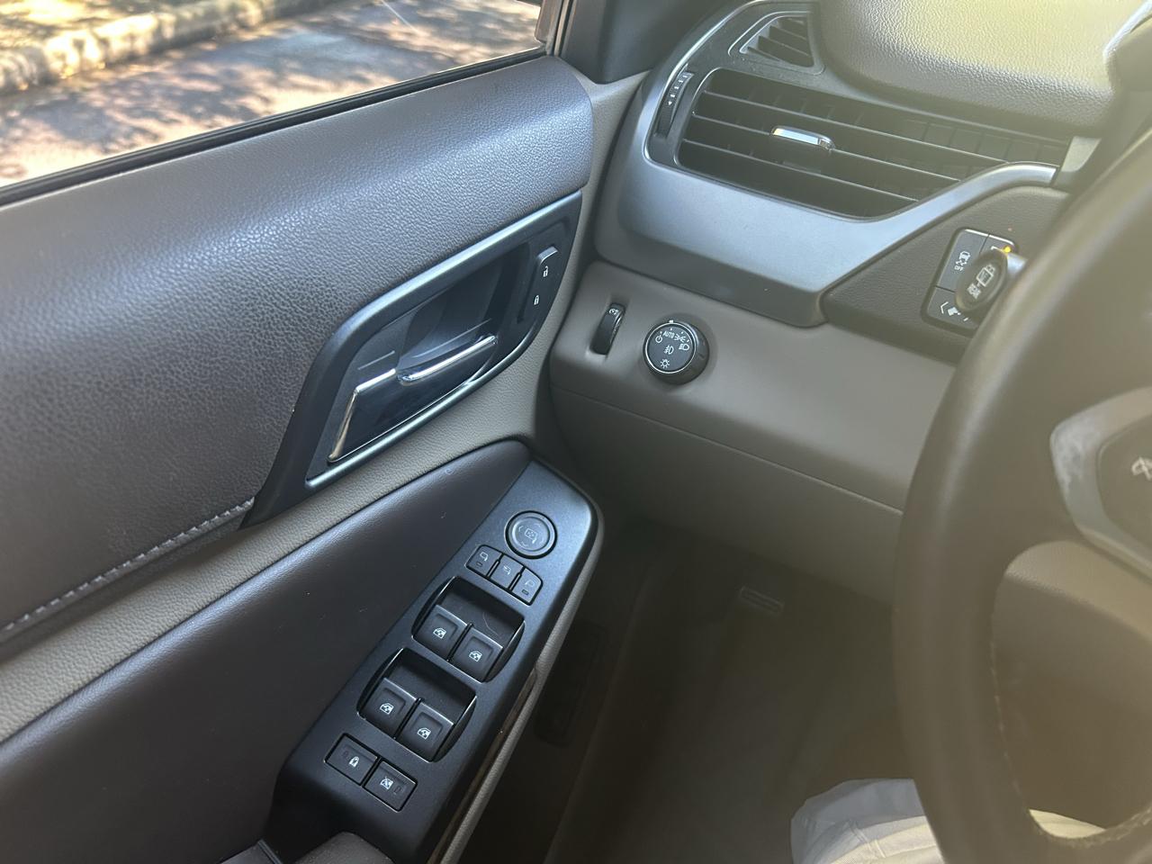 Chevrolet Suburban LT 2WD 2016