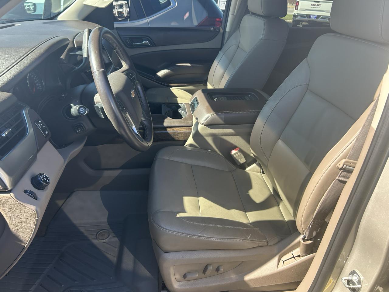 Chevrolet Suburban LT 2WD 2016
