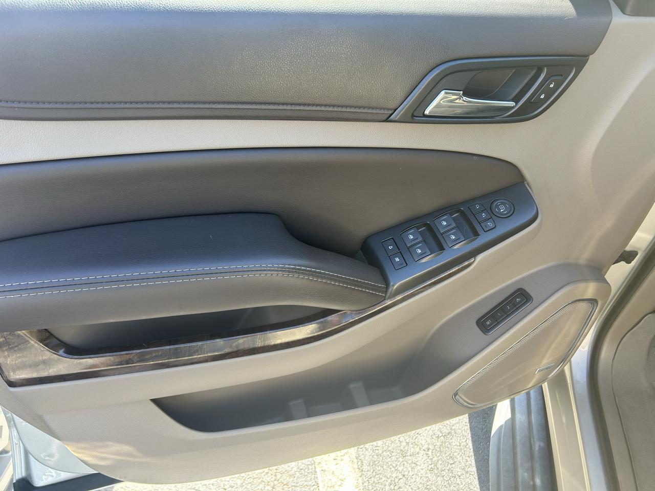Chevrolet Suburban LT 2WD 2016