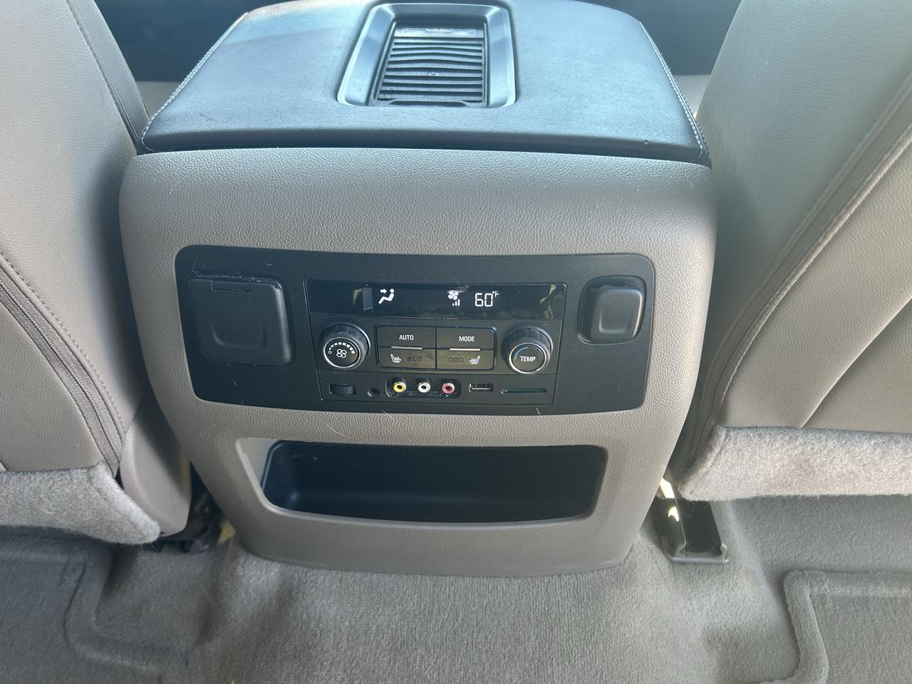 Chevrolet Suburban LT 2WD 2016