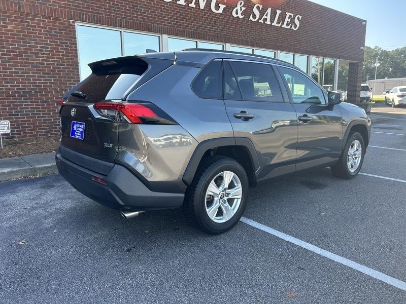 Toyota RAV4 XLE 2021