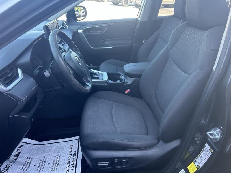 Toyota RAV4 XLE 2021