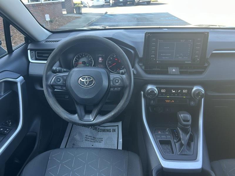 Toyota RAV4 XLE 2021