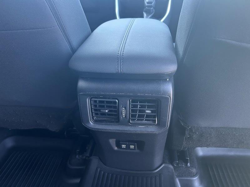 Toyota RAV4 XLE 2021
