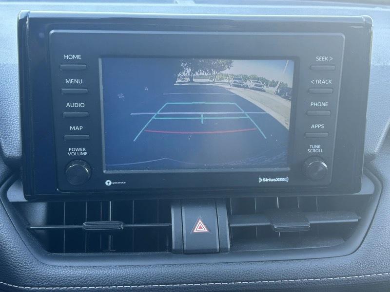 Toyota RAV4 XLE 2021