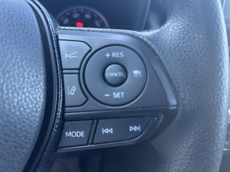 Toyota RAV4 XLE 2021