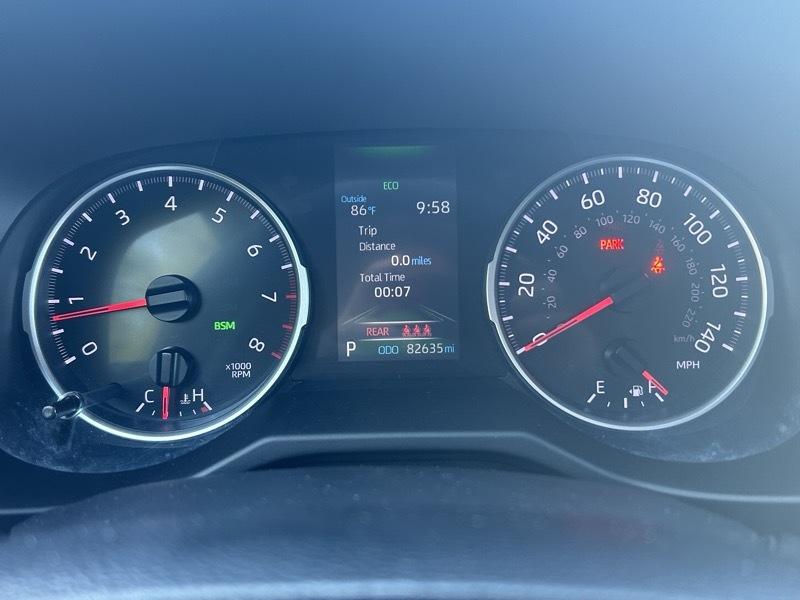 Toyota RAV4 XLE 2021