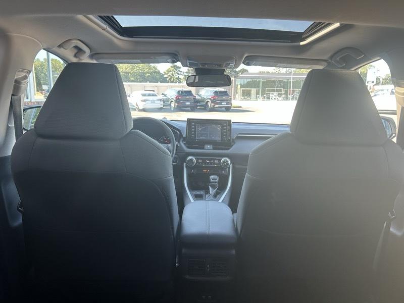 Toyota RAV4 XLE 2021