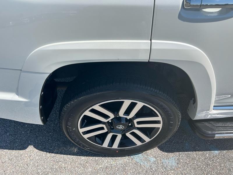 Toyota 4Runner Limited 4WD 2023