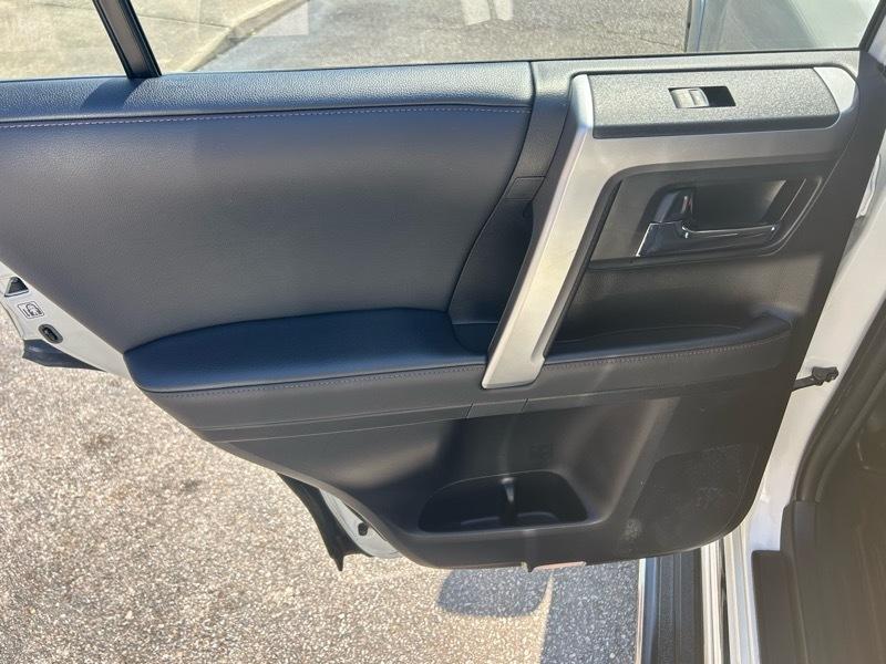 Toyota 4Runner Limited 4WD 2023