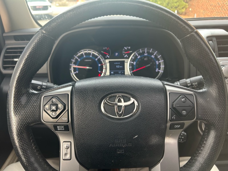 Toyota 4Runner Limited 2WD V6 2014