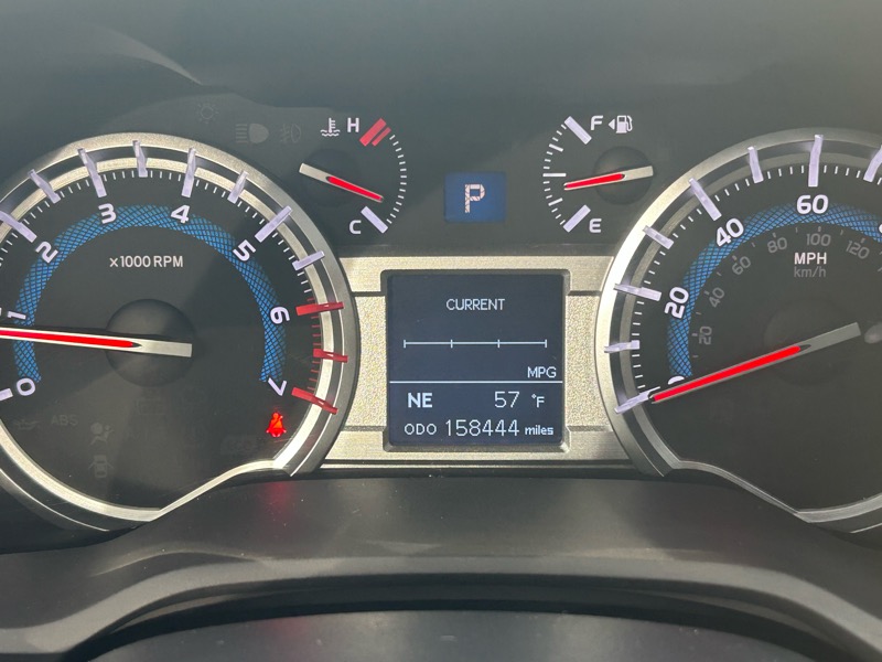 Toyota 4Runner Limited 2WD V6 2014