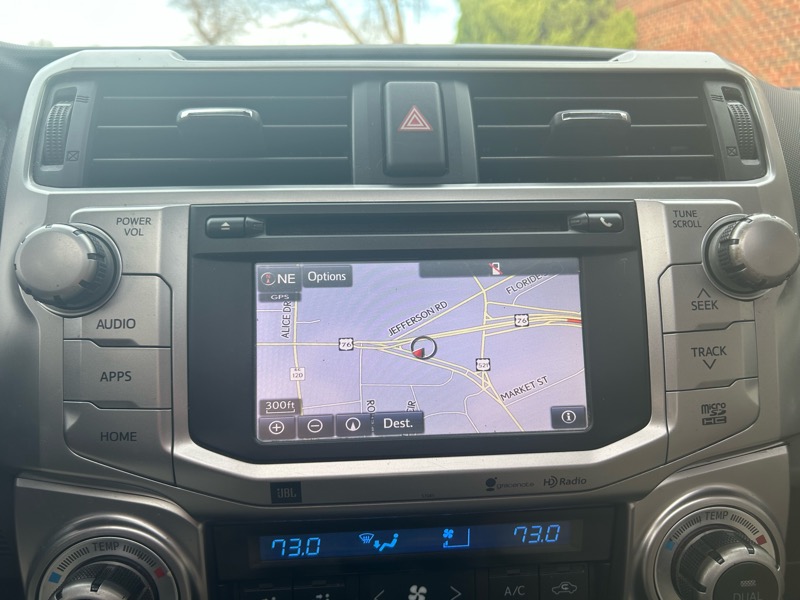 Toyota 4Runner Limited 2WD V6 2014