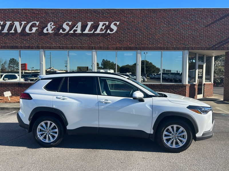 Toyota Corolla Cross LE 2024