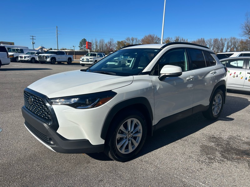 Toyota Corolla Cross LE 2024