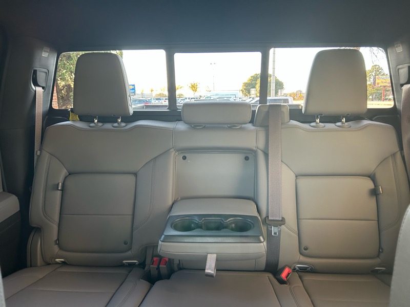 Chevrolet Silverado 1500 LT Crew Cab 2WD 2024