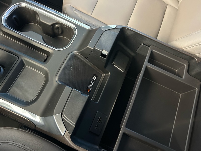 Chevrolet Silverado 1500 LT Crew Cab 2WD 2024