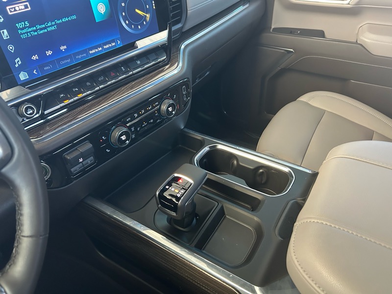 Chevrolet Silverado 1500 LT Crew Cab 2WD 2024