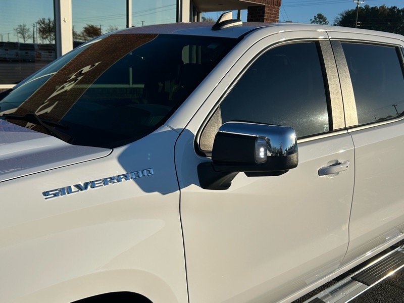 Chevrolet Silverado 1500 LT Crew Cab 2WD 2024