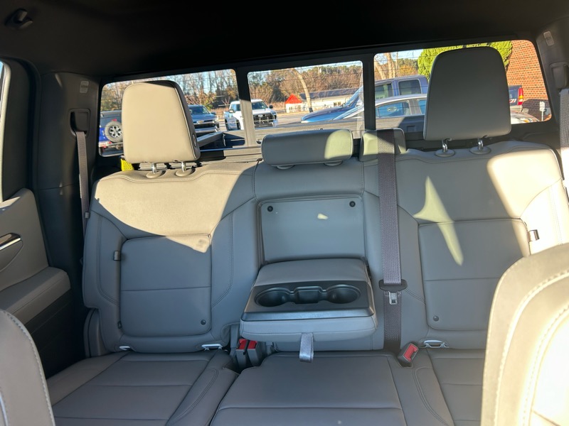 Chevrolet Silverado 1500 LT Crew Cab 2WD 2024