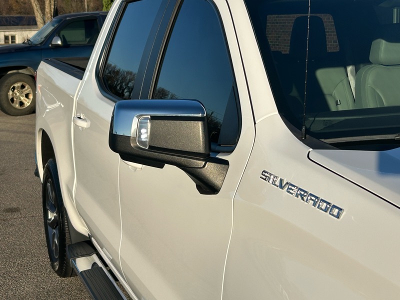 Chevrolet Silverado 1500 LT Crew Cab 2WD 2024