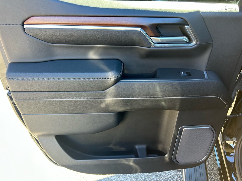 GMC Sierra 1500 Denali Crew Cab Short Box 4WD 2024