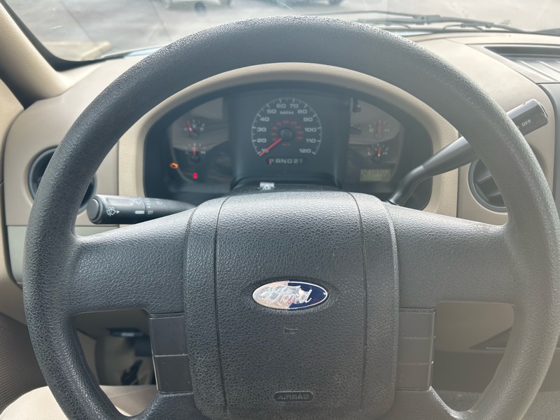 Ford F-150 XLT Long Bed 2WD 2006