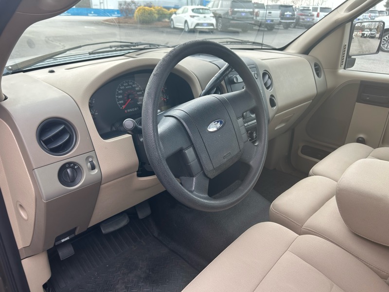 Ford F-150 XLT Long Bed 2WD 2006