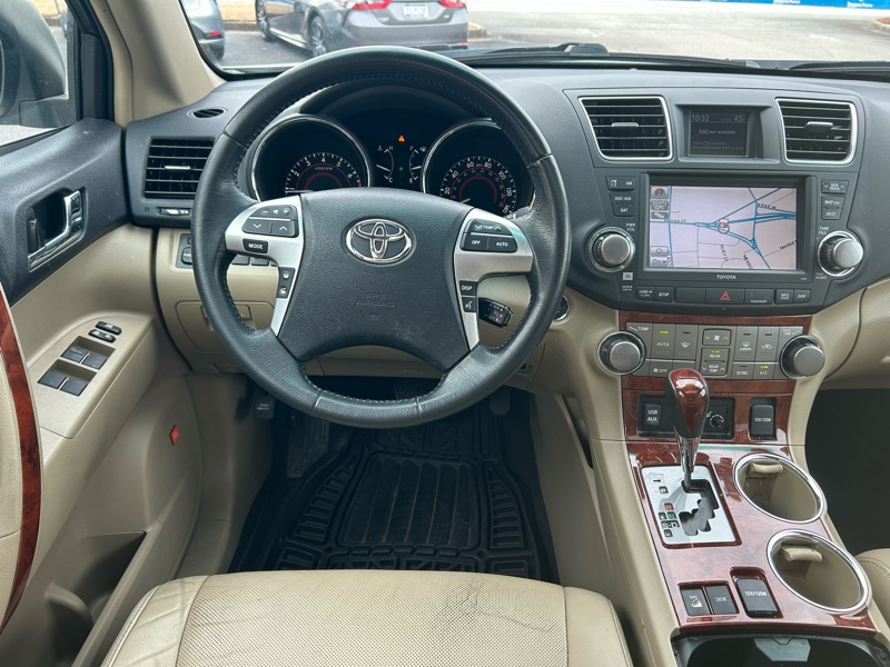 Toyota Highlander Limited 4WD 2012