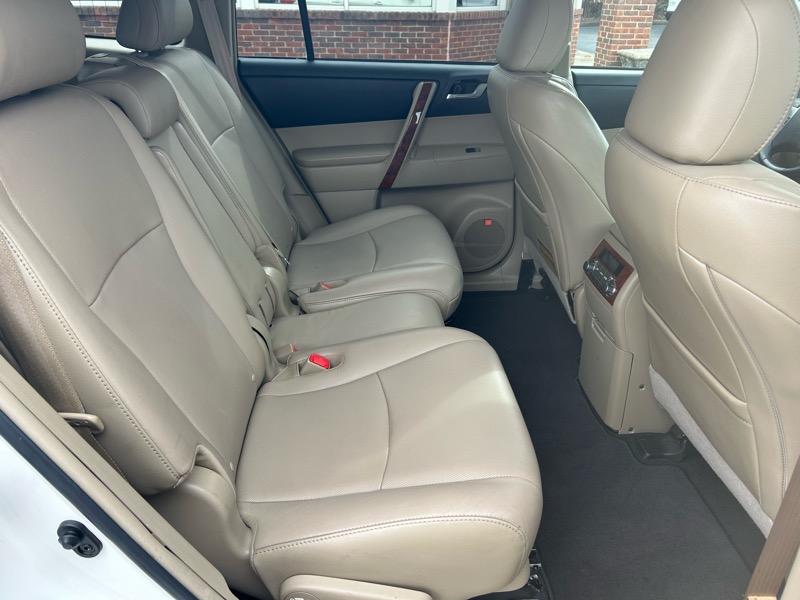 Toyota Highlander Limited 4WD 2012