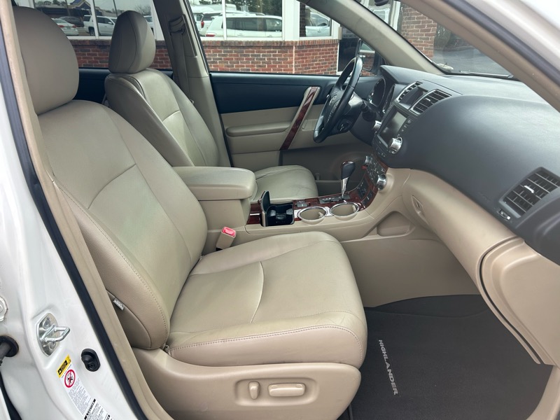 Toyota Highlander Limited 4WD 2012