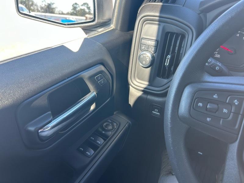 GMC Sierra 1500 Pro Crew Cab Short Box 2WD 2024