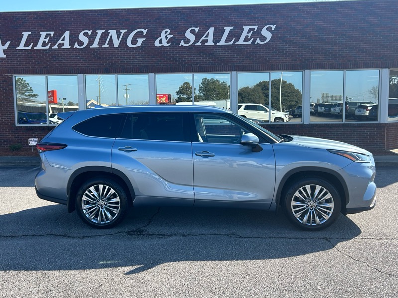 Toyota Highlander Limited AWD 2024