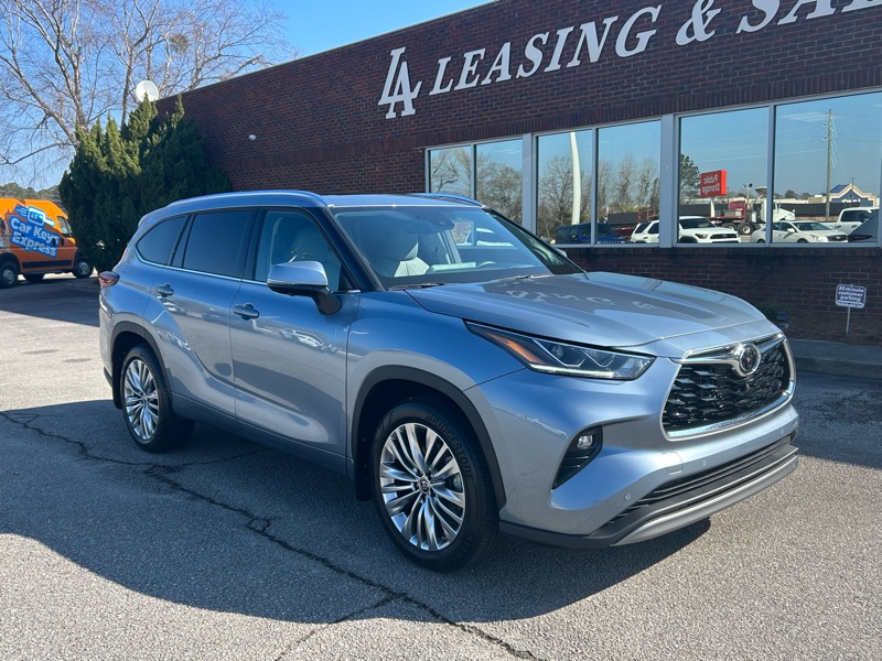 Toyota Highlander Limited AWD 2024