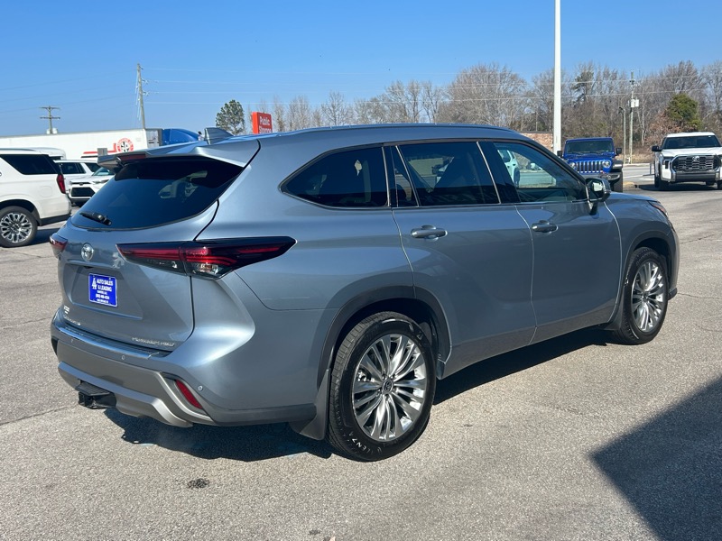 Toyota Highlander Limited AWD 2024