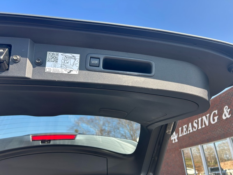 Toyota Highlander Limited AWD 2024