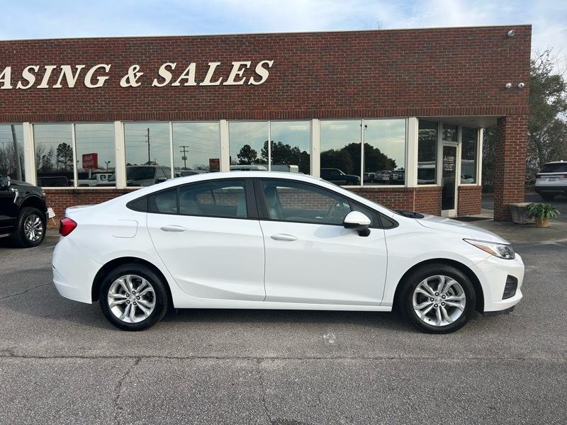 Chevrolet Cruze LS Auto 2019