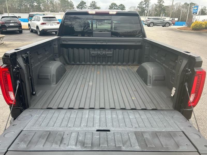 GMC Sierra 1500 Limited SLT Crew Cab Short Box 4WD 2022