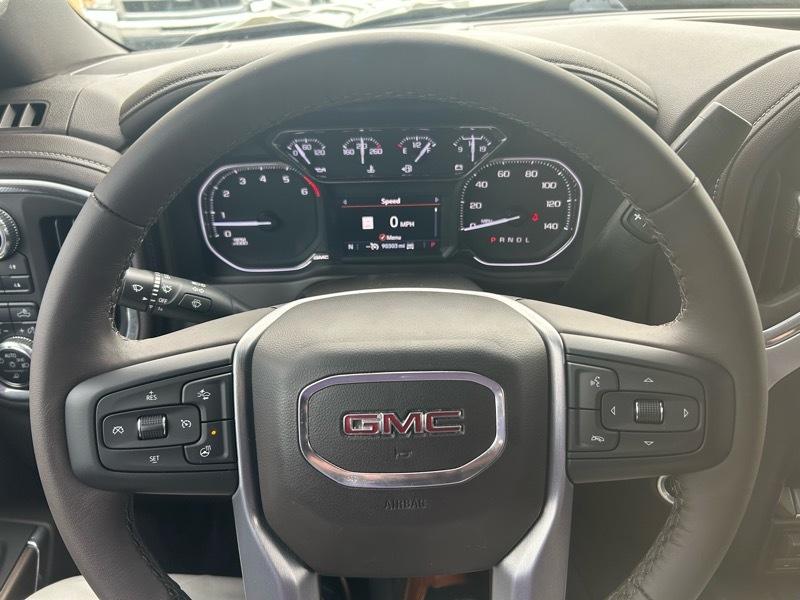 GMC Sierra 1500 Limited SLT Crew Cab Short Box 4WD 2022