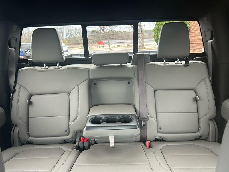 GMC Sierra 1500 Limited SLT Crew Cab Short Box 4WD 2022