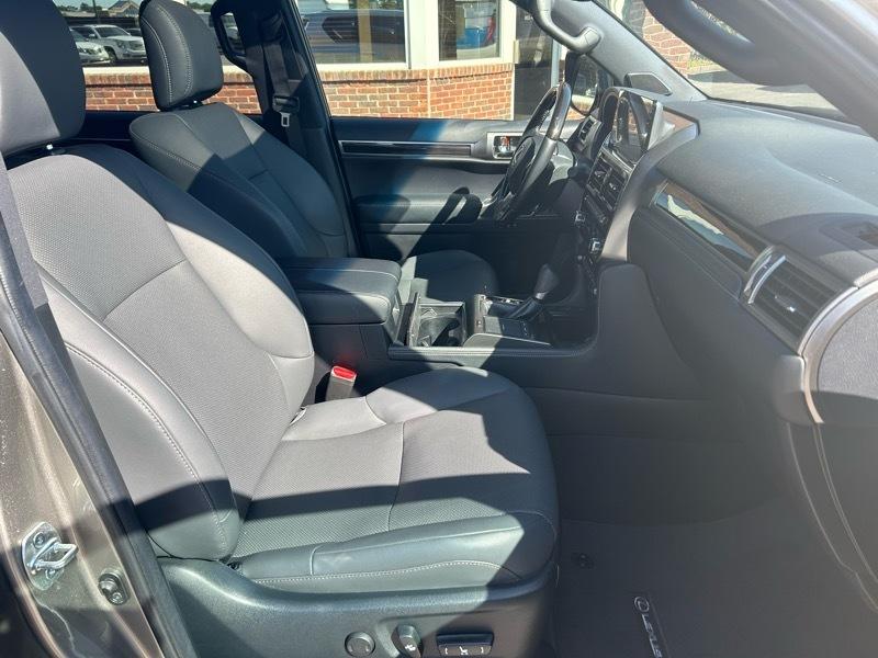 Lexus GX 460 4WD 4dr Premium 2022