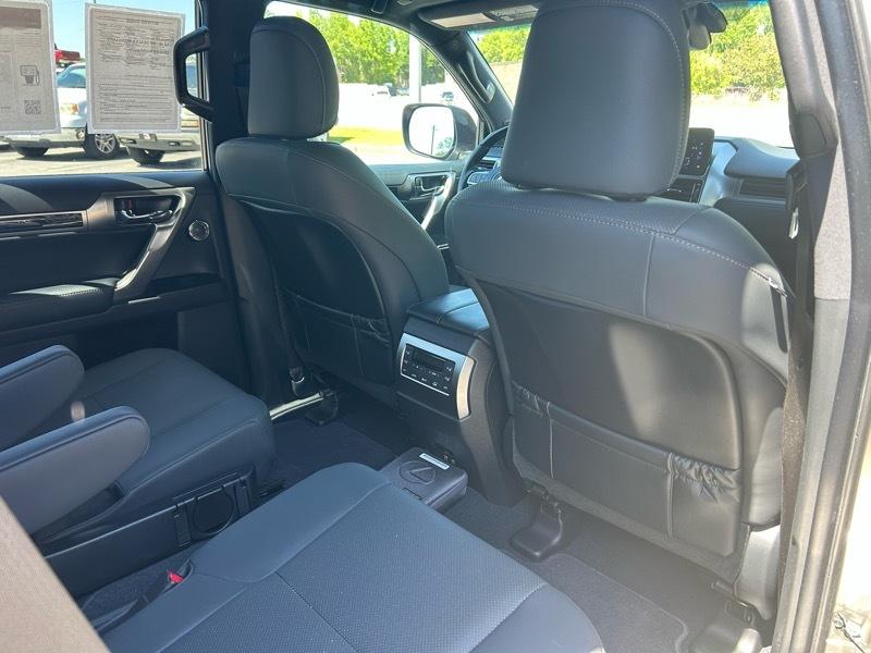 Lexus GX 460 4WD 4dr Premium 2022