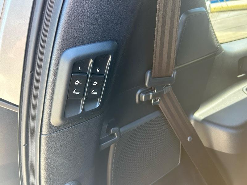 Lexus GX 460 4WD 4dr Premium 2022