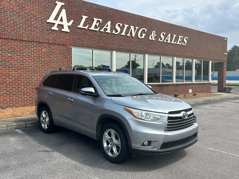 Toyota Highlander Limited FWD V6 2016