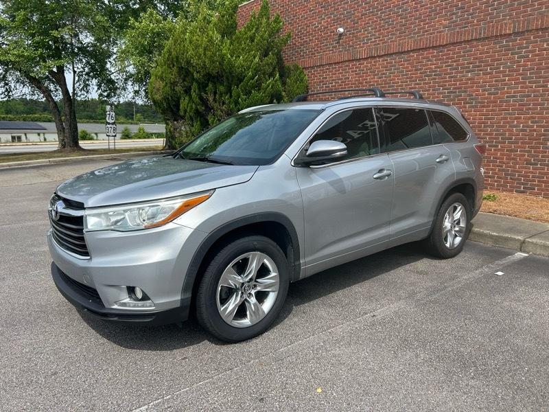 Toyota Highlander Limited FWD V6 2016