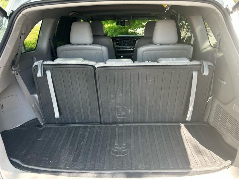 Toyota Highlander Limited FWD V6 2016