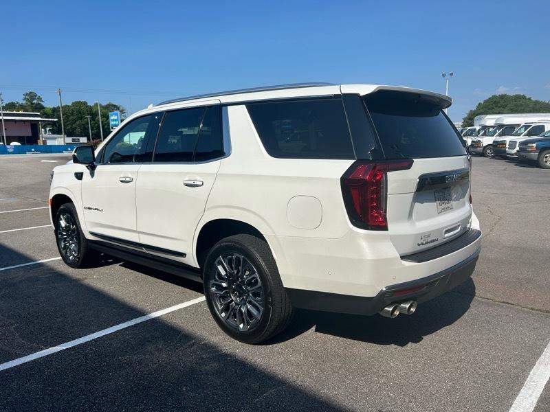 GMC Yukon Denali Ultimate 4WD 2024