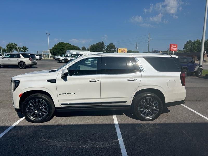 GMC Yukon Denali Ultimate 4WD 2024