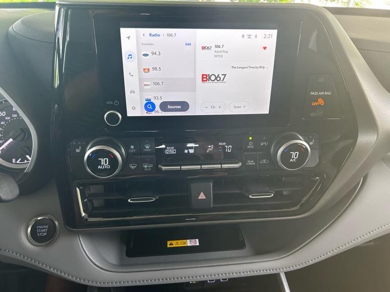 Toyota Highlander XLE 2025