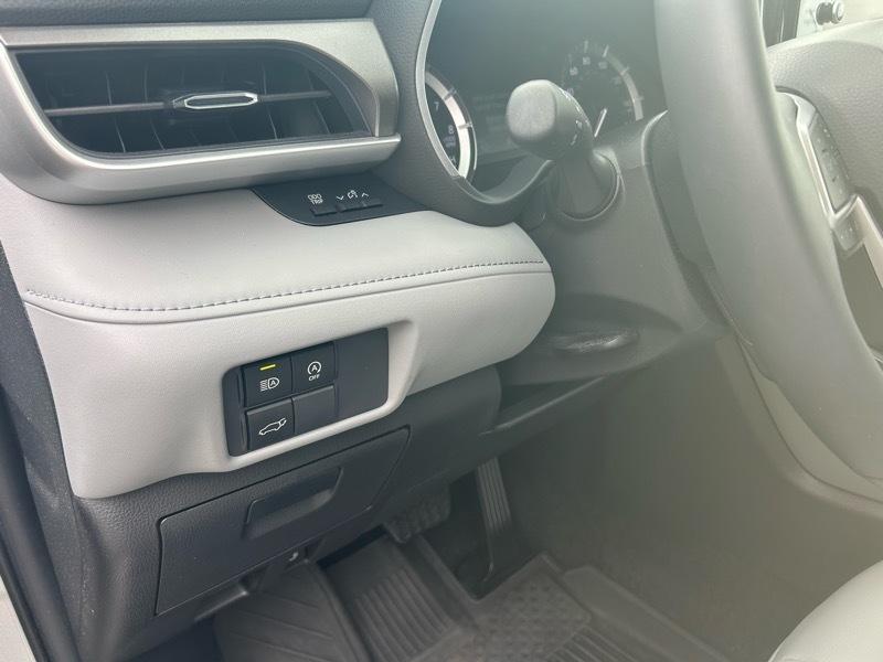 Toyota Highlander XLE 2025